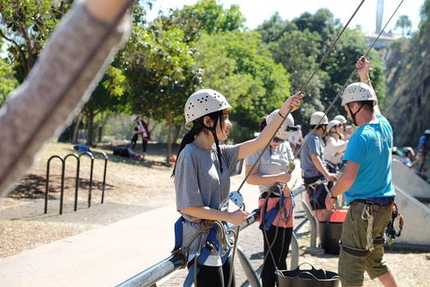 Rock Climbing At The Kangaroo Point Cliffs In Brisbane - Dalby Accommodation 3