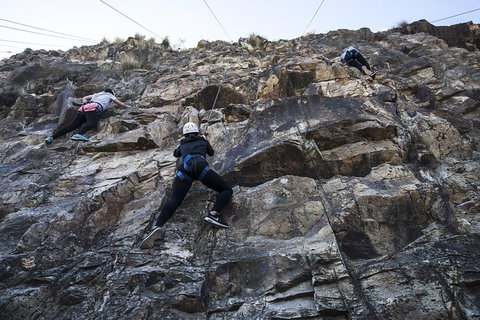 Rock Climbing At The Kangaroo Point Cliffs In Brisbane - Dalby Accommodation 4