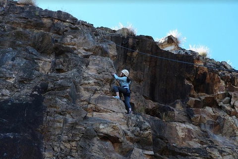 Rock Climbing At The Kangaroo Point Cliffs In Brisbane - Dalby Accommodation 5