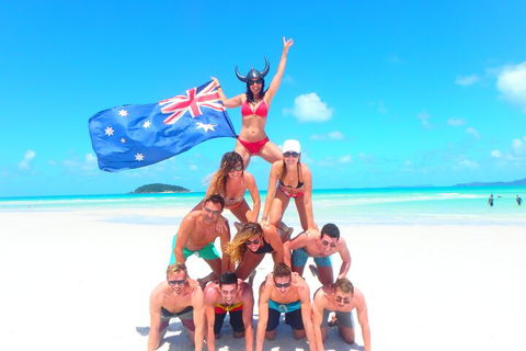 Sail, Snorkel, SUP & Kayak Charter Whitsundays - Dalby Accommodation 3