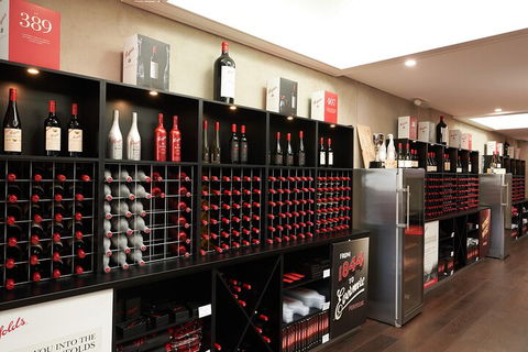 Penfolds Barossa Valley: Make Your Own Wine - Dalby Accommodation 2