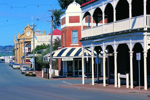 2-Day Wave Rock, York, Wildflowers & Aboriginal Experience - Dalby Accommodation 5