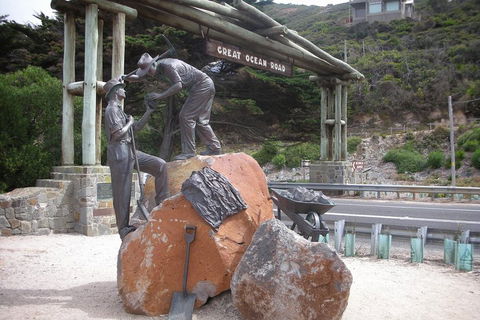 Great Ocean Road & Phillip Island Overnight Tour - Dalby Accommodation 1