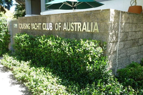 Private Essential Sydney Tour Including Lunch At The Cruising Yacht Club Of Australia - Dalby Accommodation 2
