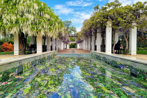 Women's History Walking Tour With Local Guide In Canberra - Dalby Accommodation 0